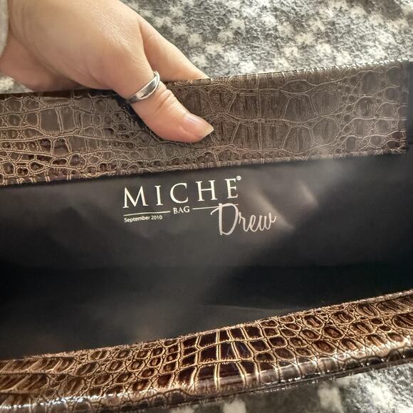 Miche Bag Drew Shell Purse Cover Brown Embossed Faux Leather 2010 Handbag Large - Picture 6 of 7